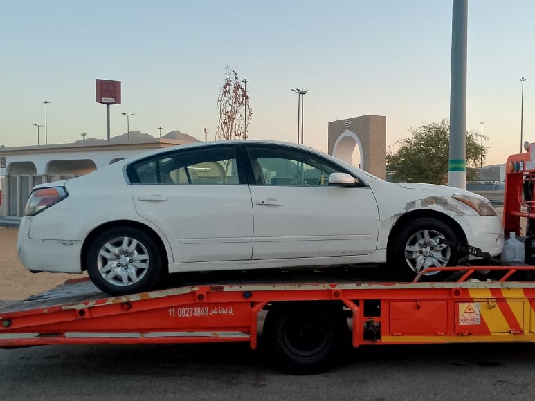 نقل السيارات الفاخرة والرياضية في مكة